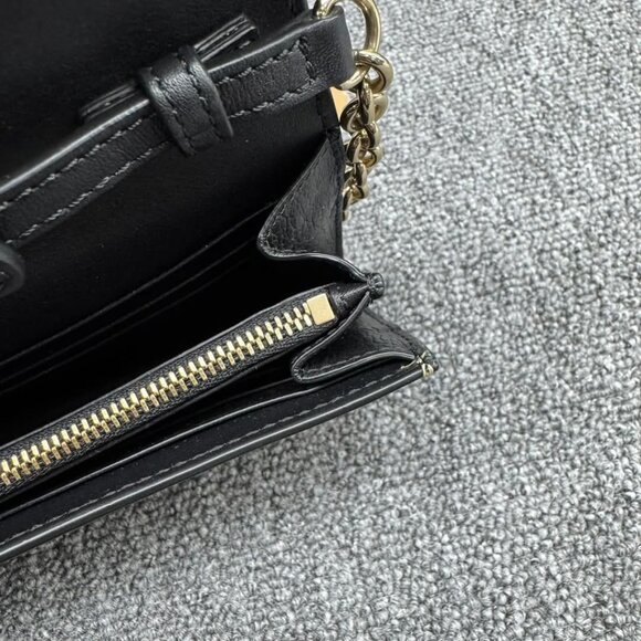 Burberry Leather Shoulder Bag 450-021925 - Picture 8 of 16